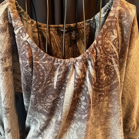 Vanity sweater - Picture 3 of 9